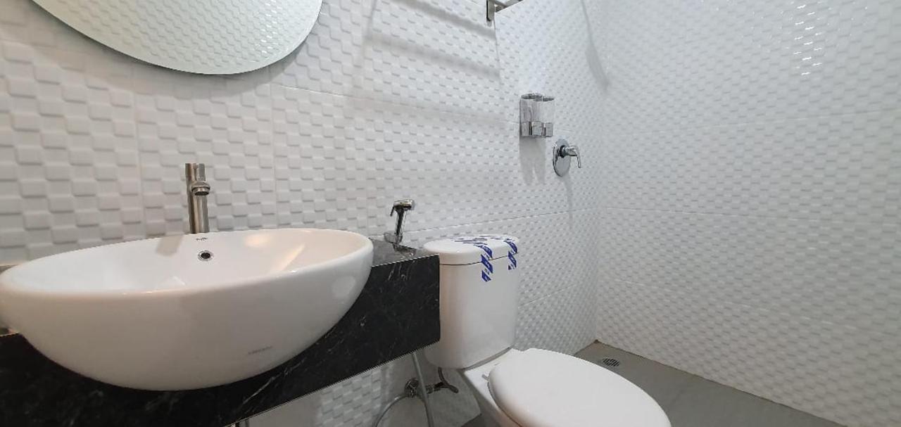 Reddoorz Plus Near Siloam Hospital Balikpapan エクステリア 写真